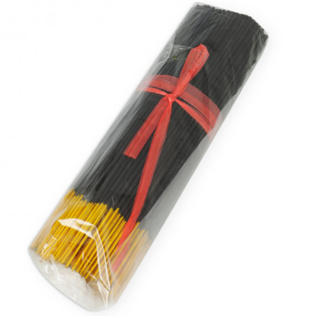 Massage candles sticks scented with red fruits and pheromones
