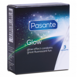 Glow in the dark condoms Pasante Glow packaged in 3 units 