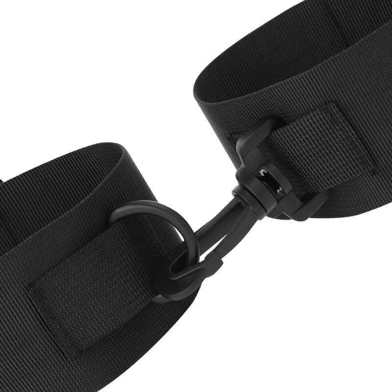 Bdsm-fußfesseln aus strapazierfähigem schwarzem nylon
BDSM Handschellen
