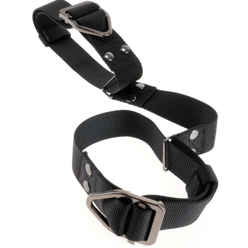 Bondage-halsband mit zwängenBDSM-Halsbänder